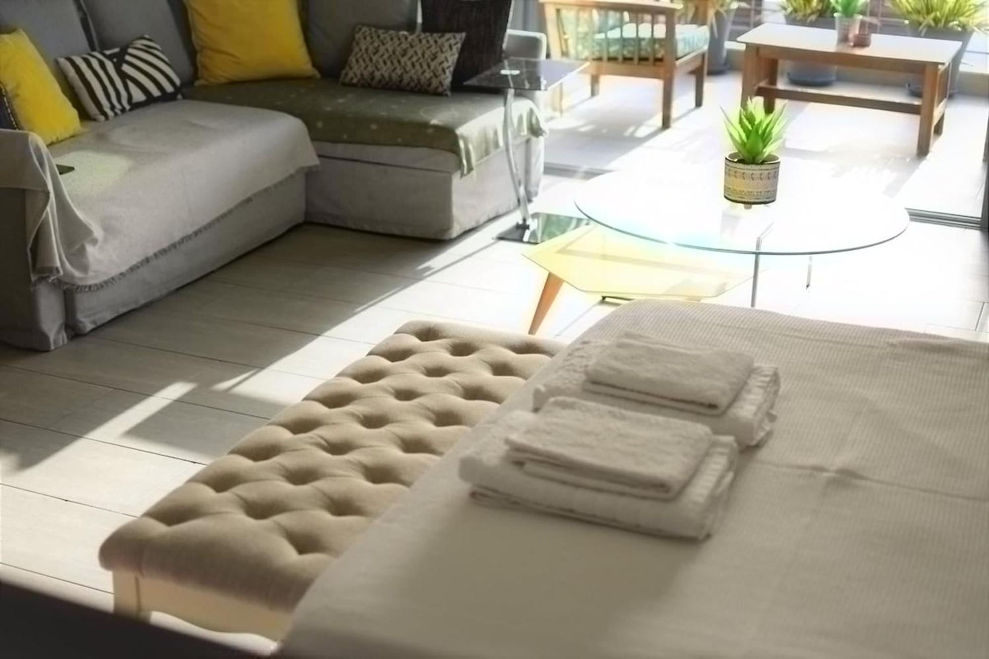 Stylish Boutique Loft With Private Balcony Appartement Athene Buitenkant foto